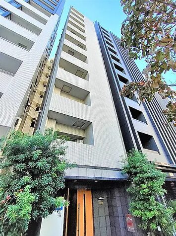 レヴィーナ東京八重洲通り